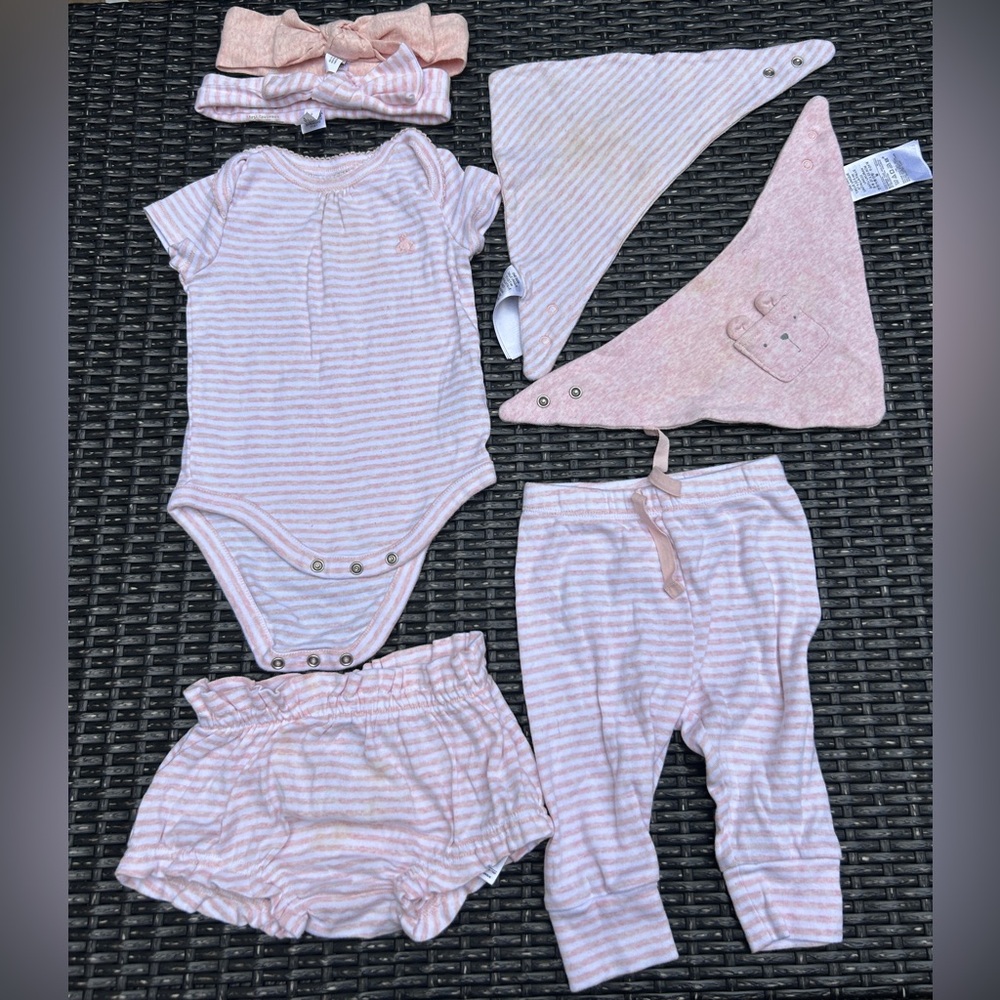 Baby gap first favorites 3-6 set